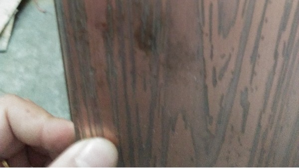為什么剛安裝不久的彩色不銹鋼門會褪色？這就是原因！